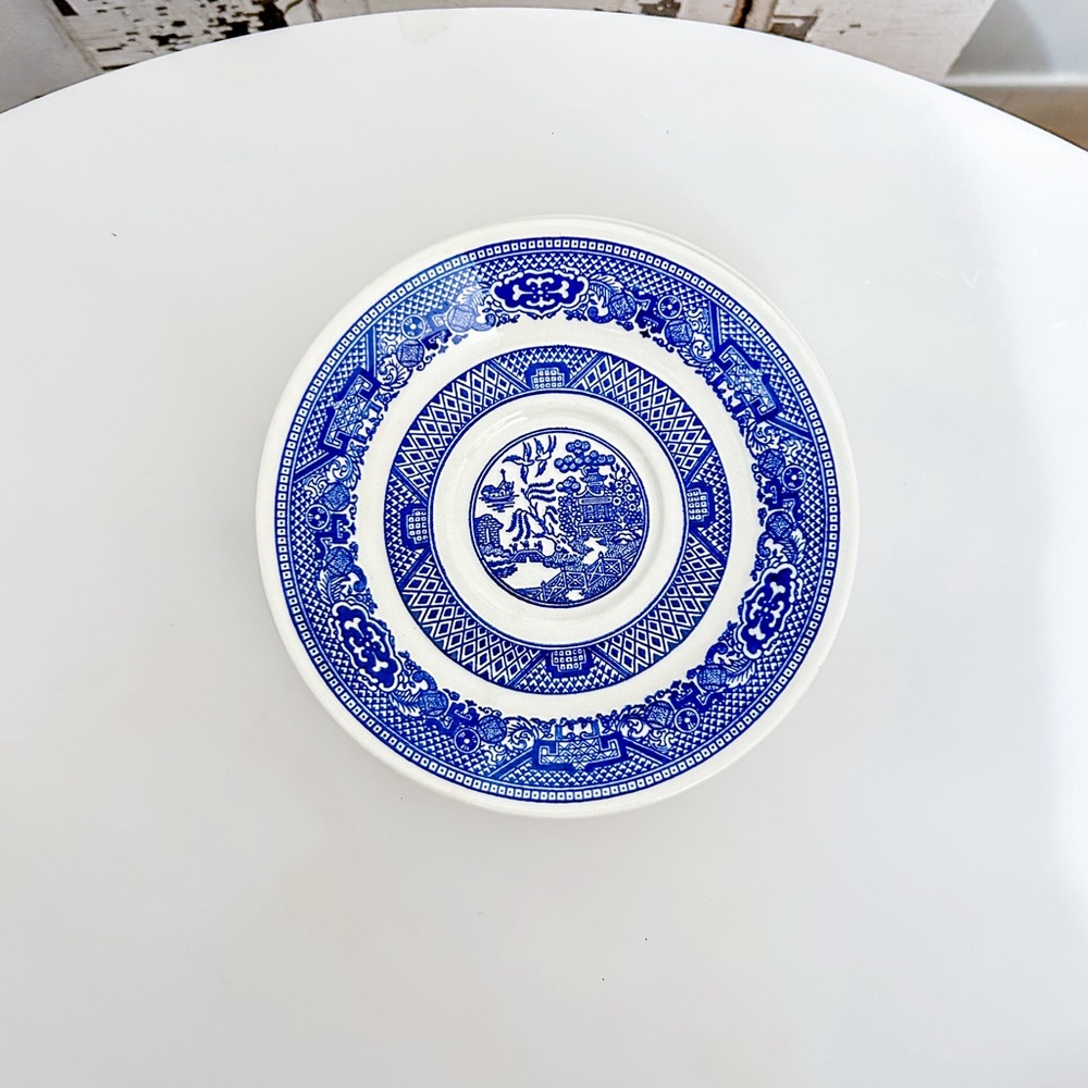 Set of 4 vintage blue Willow Saucers 💙